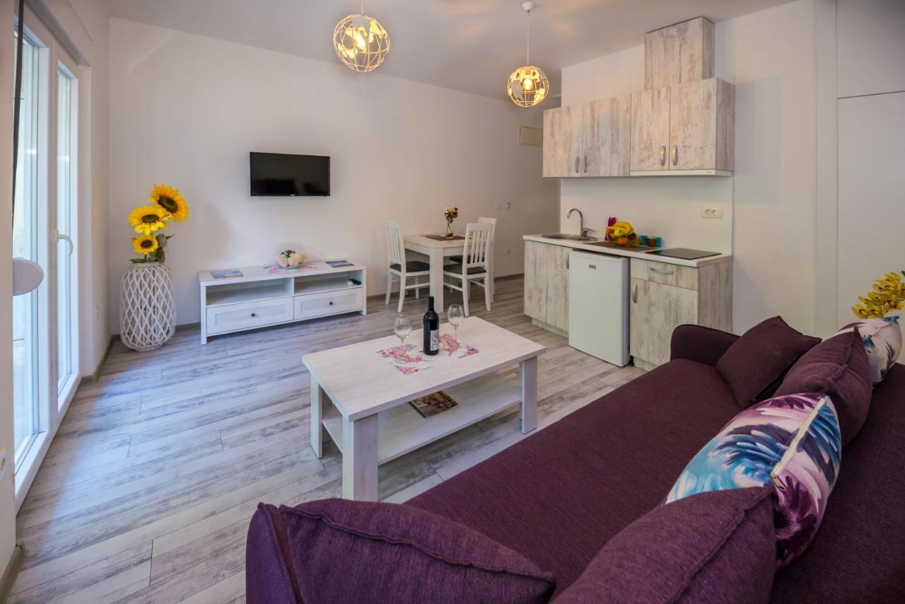 Apartmani Stari Grad Sutomore Exterior photo